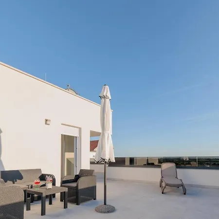 Villa Mara *